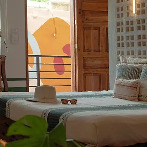 Hiphipstay - The Colonial Hotel Tulum Pueblo